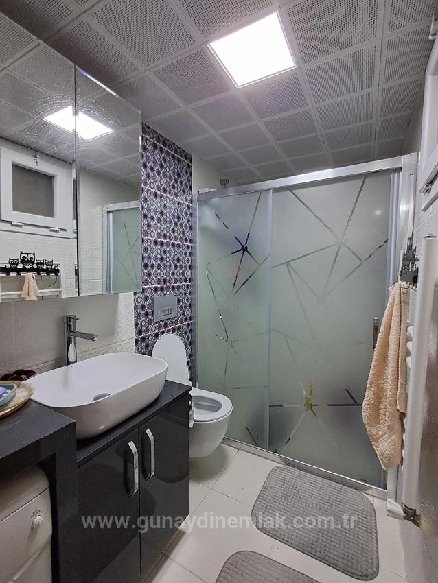 Günaydın Emlaktan Bahçelievlerde Müstakil Girişli 2+1 Satılık Daire