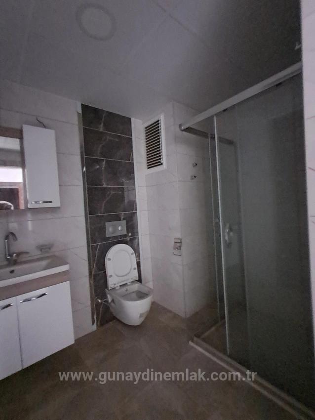 Günaydın Emlaktan Merkezde Geniş 1+1 Satılık Daire