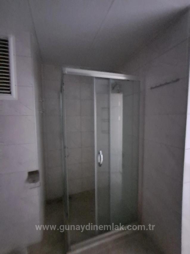 Günaydın Emlaktan Merkezde Geniş 1+1 Satılık Daire