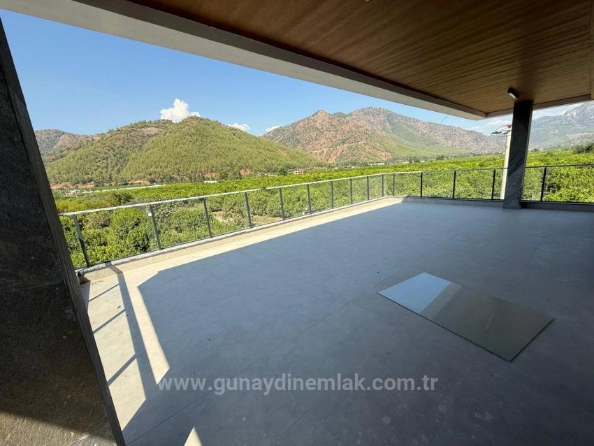 Günaydın Emlaktan Çaylıda Ultra Lüks Tripleks 6+1 Müstakil Havuzlu Villa