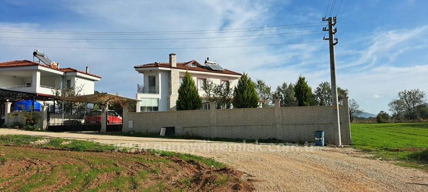 Günaydın Emlaktan Ula Kızılyakada 3+1 Özel Yapım Full Eşyalı Satılık Villa