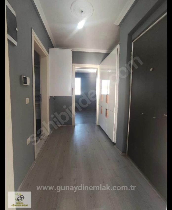 Günaydın Emlaktan Cumhuriyetde Geniş 1+1 Kiralık Daire