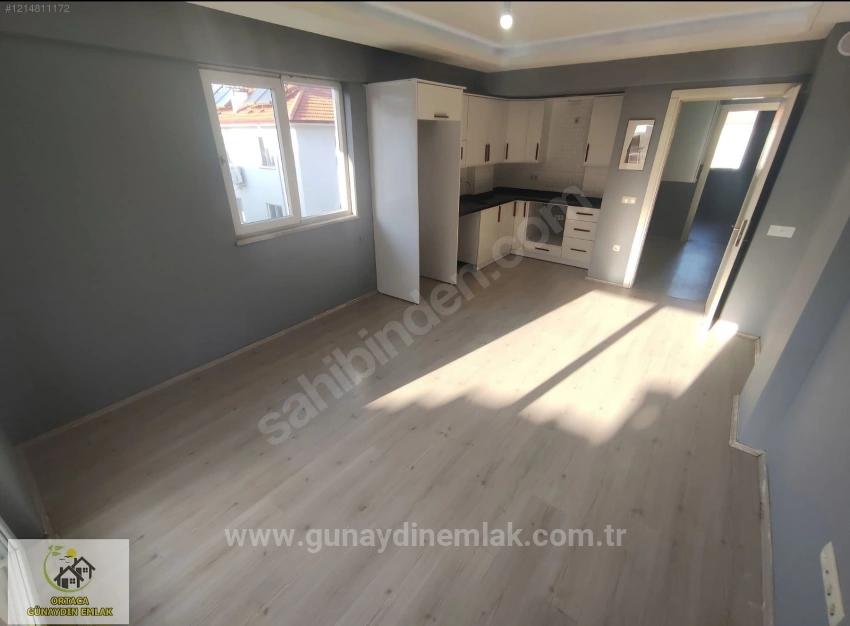 Günaydın Emlaktan Cumhuriyetde Geniş 1+1 Kiralık Daire