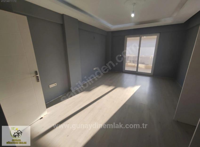 Günaydın Emlaktan Cumhuriyetde Geniş 1+1 Kiralık Daire