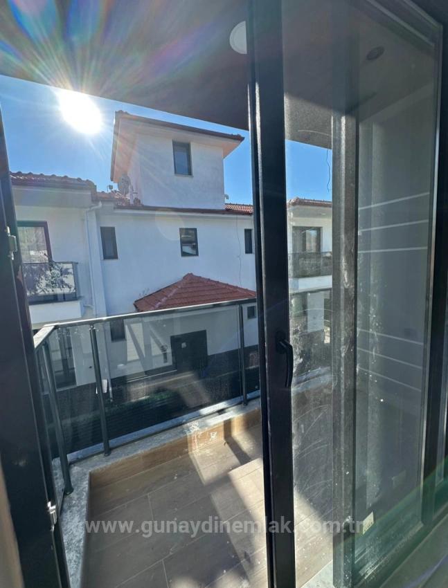 Günaydın Emlaktan Yerbelende Dubleks 4+1 Satılık Lüks Villa