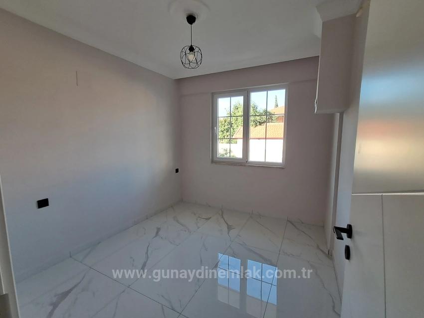 Günaydın Emlaktan Cumhuriyetde Müstakil Girişli 2+1 Havuzlu Satılık Daire