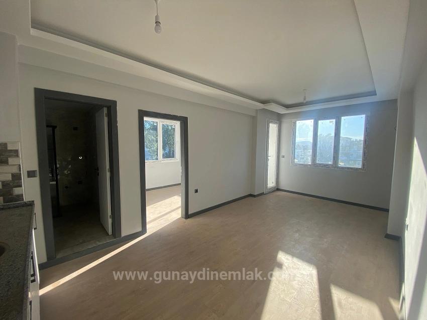 Dalaman Söğütlüyurt Mahallesinde Havuzlu Sitede 1+1 Sıfır Daire