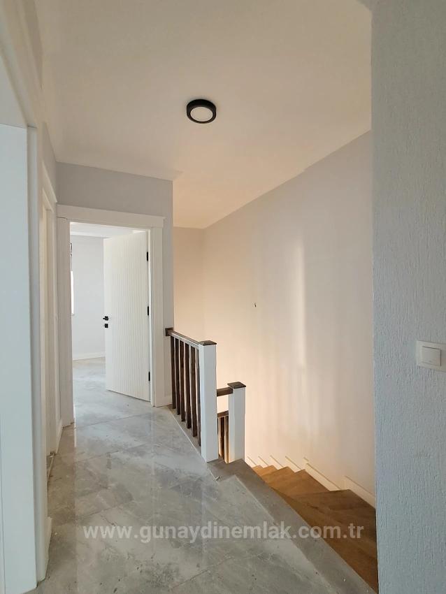 Ortaca Karaburun Mahallesinde 3+1 Kapalı Otoparklı Satılık Lüks Villa