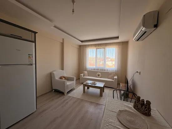 Dalaman Altıntas’da Eşyalı 1+1 Kiralık Daire, Servis Düzergahı