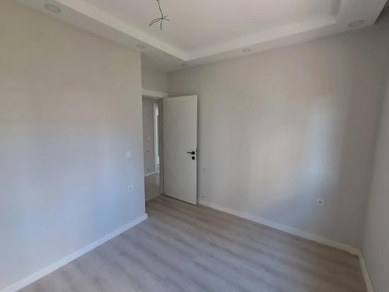 Günaydın Emlaktan Bahçelievler Mahallesinde Prestijli Havuzlu Sitede 2+1 Kapalı Mutfak