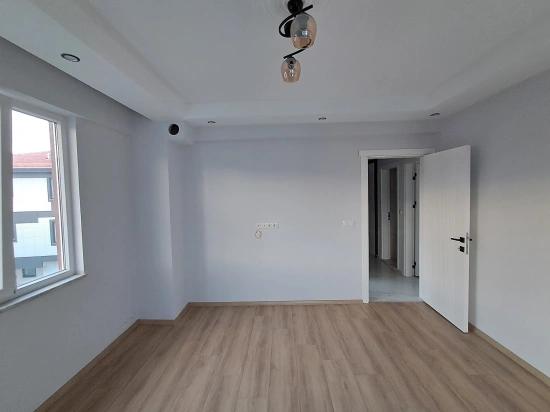 Günaydın Emlaktan Karaburunda Satılık Gizli Mutfaklı 2+1 Daire