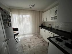 Günaydın Emlaktan Cadde Üzeri Kapalı Mutfak 2+1 Satılık Daire