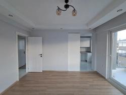 Günaydın Emlaktan Karaburunda Satılık Gizli Mutfaklı 2+1 Daire