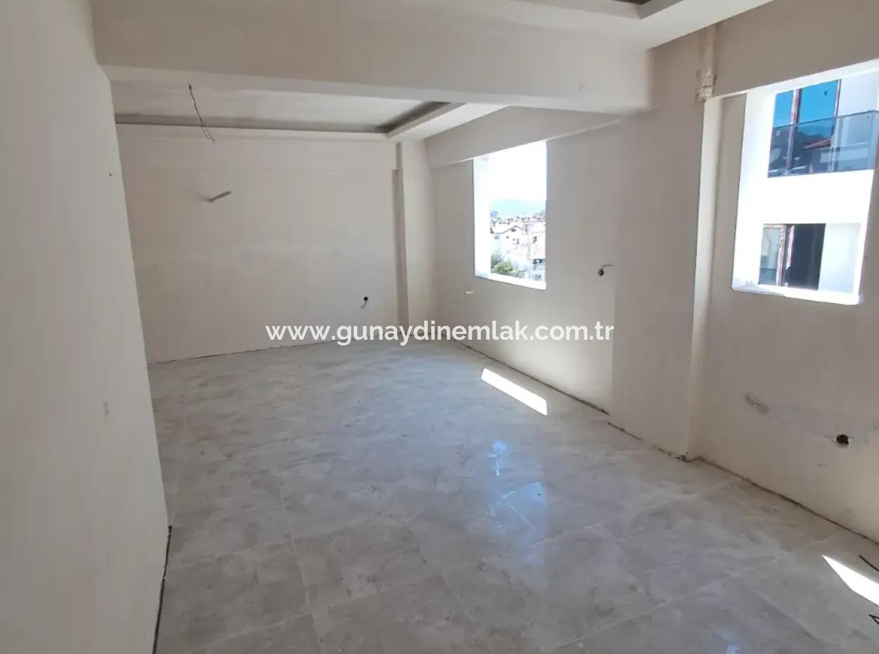 Ortaca Merkezde Geniş Satılık 1+1 Daire