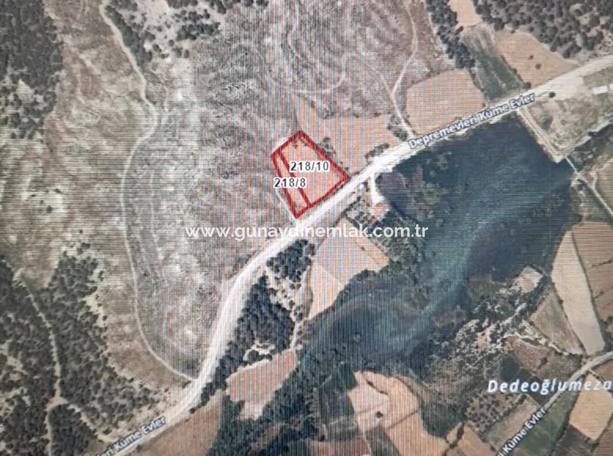 Burdur Gölhisar Evcilerde 10378 M2 Tek Tapu Satılık Tarla