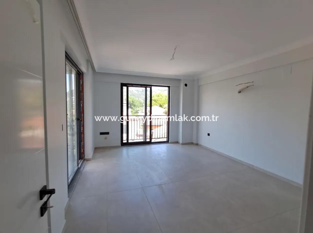 Ortaca Merkezde Geniş 2+1 Satılık Sıfır Daire