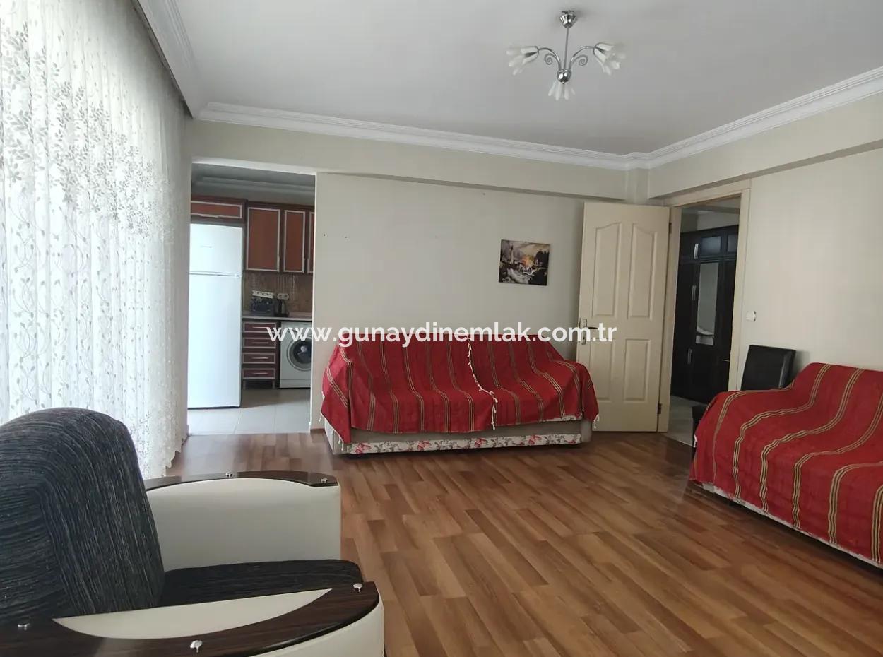 Cumhuriyet Mahallesinde Eşyalı 3+1 Kiralık Ev