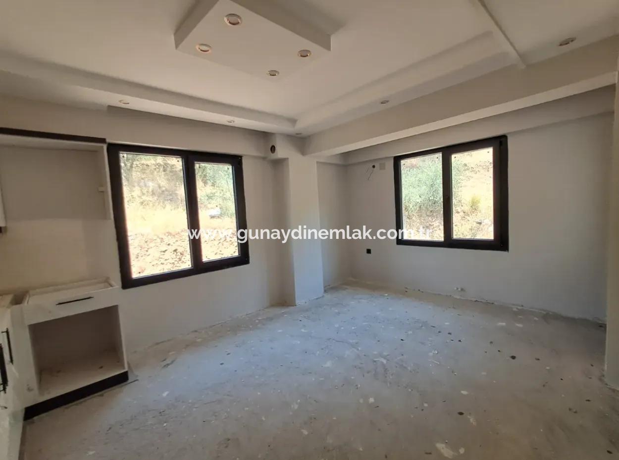 Günaydın Emlak'tan Ortacada Satılık 1+1 Havuzlu Daire