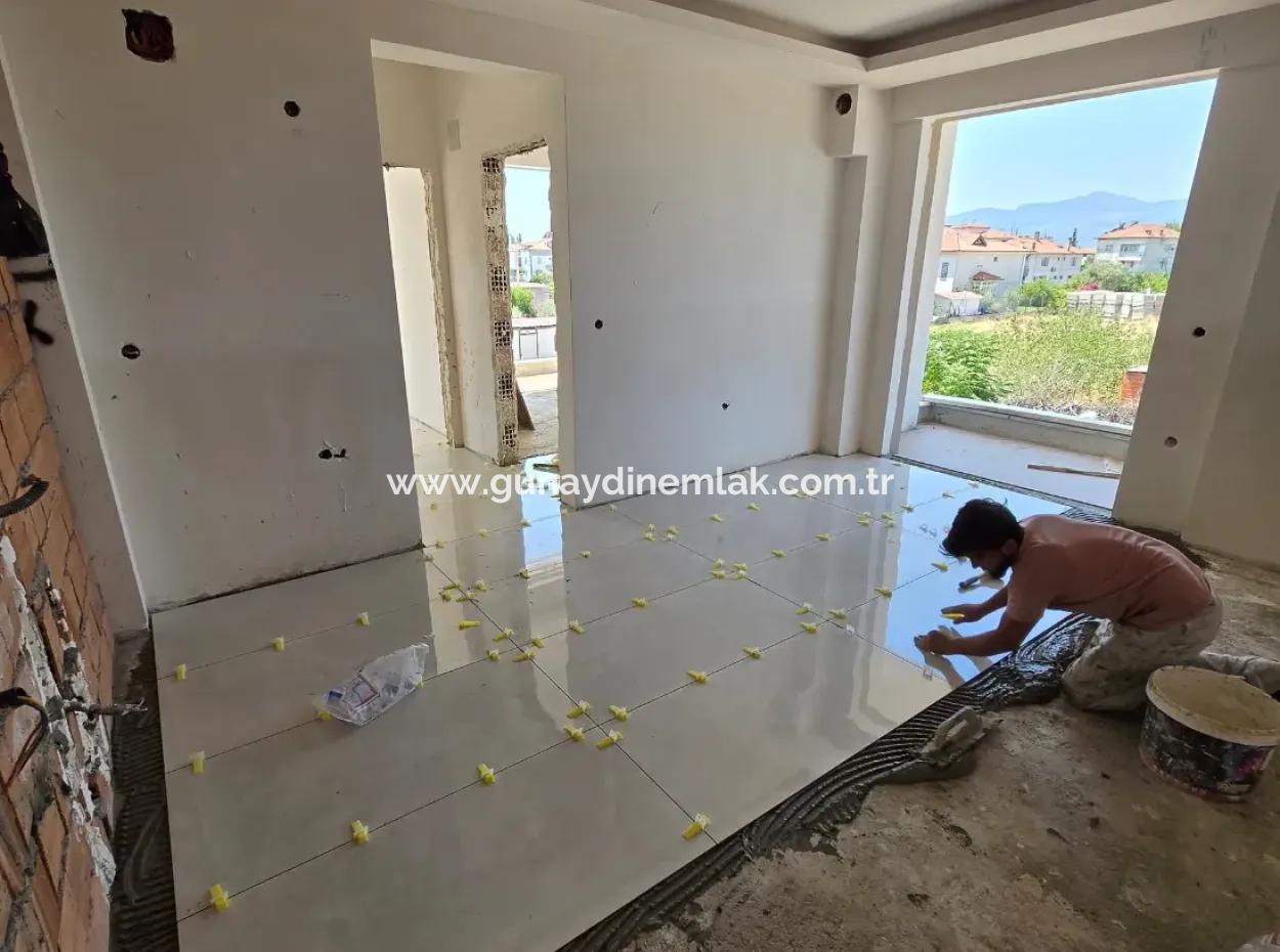 Ortaca Çaylı Sitesinde Havuzlu 2+1 Daire