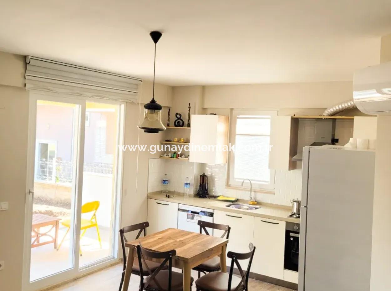 Ege Tatil Sitesi Havuzlu Lüks Eşyalı 2+1 Kiralık Daire