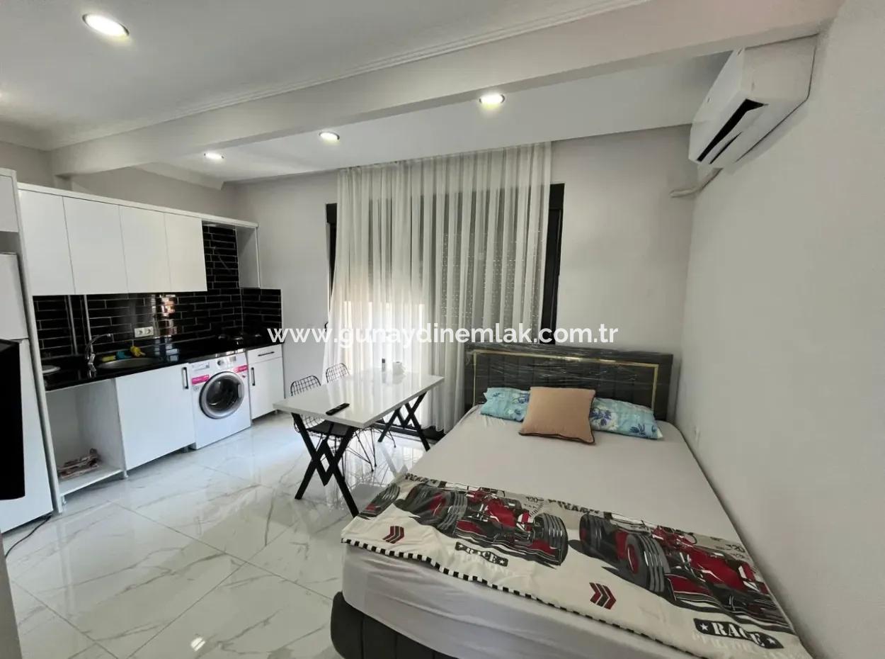 Günaydın Emlak'tan Antalya Sidede Satılık 1+0 Eşyalı Havuzlu Sitede Stüdyo Daire