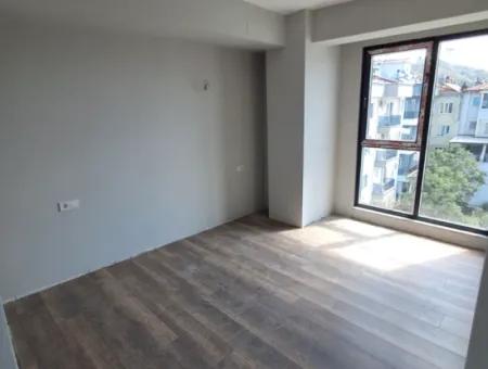 Ortaca Merkezde Geniş 2+1 Sıfır Satılık Daire