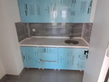 Ortaca Tam Merkezde İş Merkezi Kiralık Geniş Ofisler