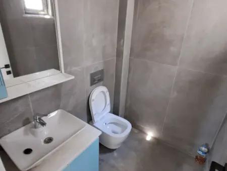 Ortaca Tam Merkezde İş Merkezi Kiralık Geniş Ofisler