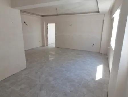 Ortaca Merkezde Geniş Satılık 1+1 Daire