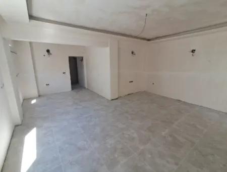 Ortaca Merkezde Geniş Satılık 1+1 Daire