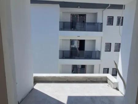 Ortaca Merkezde Geniş Satılık 1+1 Daire