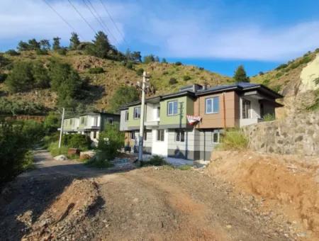 Muğla Ortacada Doğa İçinde Yüzme Havuzlu Satılık 1+1 Daireler