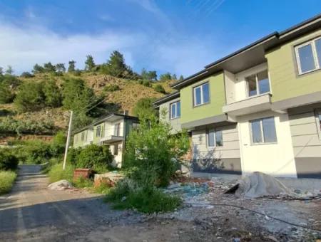 Muğla Ortacada Doğa İçinde Yüzme Havuzlu Satılık 1+1 Daireler