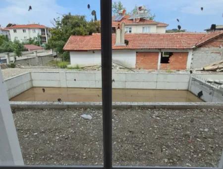 Ortaca Cumhuriyetde Yüzme Havuzlu Müstakil 2+1 Satılık Daire