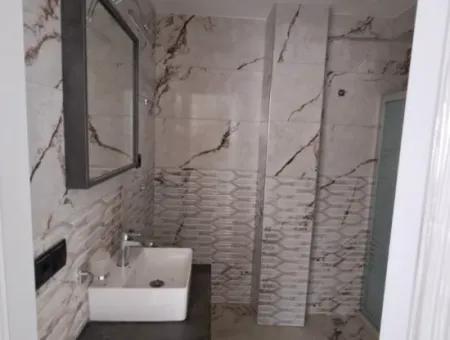 Ortaca Cumhuriyetde Yüzme Havuzlu Müstakil 2+1 Satılık Daire