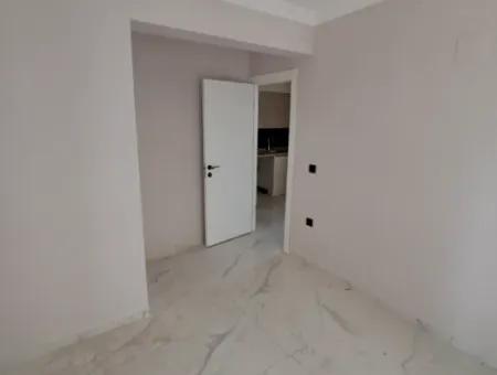 Ortaca Cumhuriyetde Yüzme Havuzlu Müstakil 2+1 Satılık Daire