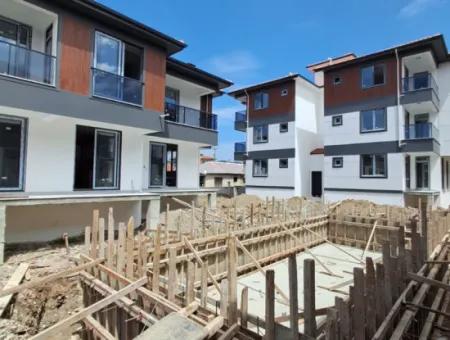Ortaca Karaburunda Yüzme Havuzlu Sitede Satılık 2+1 Daire