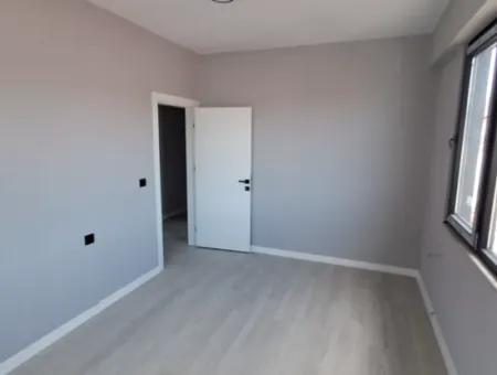 Ortaca Karaburunda Yüzme Havuzlu Sitede Satılık 2+1 Daire