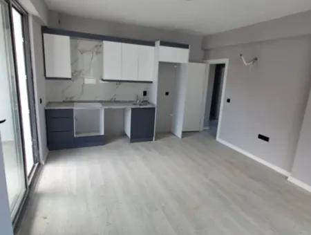 Ortaca Karaburunda Yüzme Havuzlu Sitede Satılık 2+1 Daire