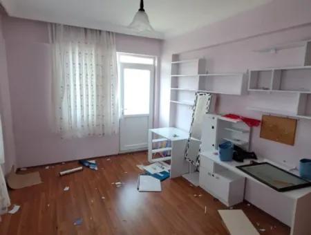 Ortaca Cumhuriyetde Kapalı Mutfak 3+1 Satılık Daire