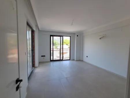 Ortaca Merkezde Geniş 2+1 Satılık Sıfır Daire