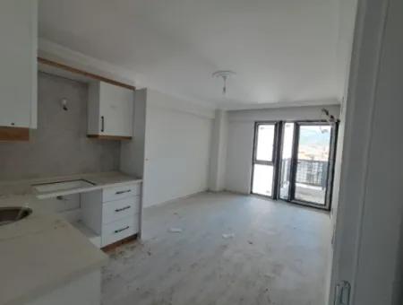 Ortacada İş Merkezinde 1+1 Kiralık Ofis