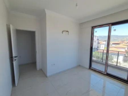 Ortacada Yüzme Havuzlu Yerden Isıtmalı 2+1 Satılık Daire