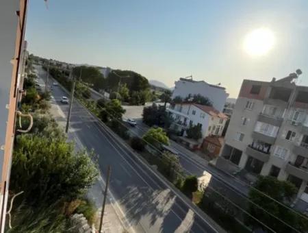 Dalaman Cadde Üzerinde Eşyalı 1+1 Satılık Daire