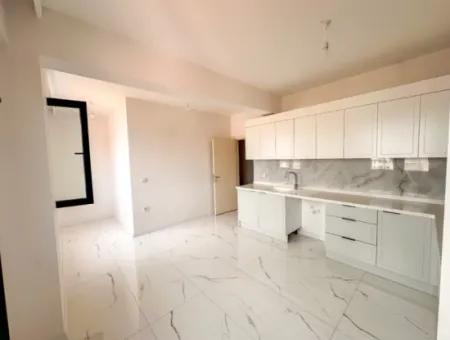 Dalaman Cadde Üzerinde 220 M2 Satılık Dubleks 4+1 Daire
