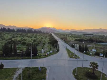 Dalaman Cadde Üzerinde 220 M2 Satılık Dubleks 4+1 Daire