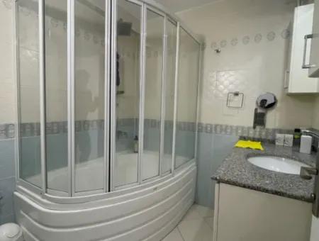 Ortaca Cadde Üzerinde Doğalgazlı 3+1 Satılık Daire