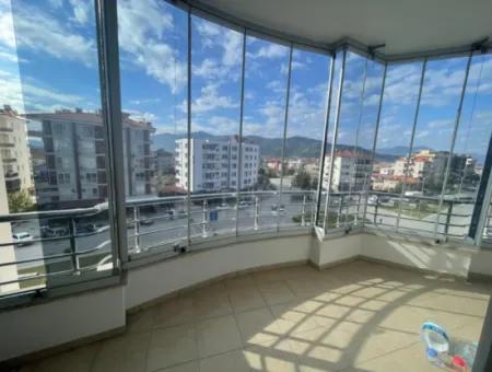Ortaca Cadde Üzerinde Doğalgazlı 3+1 Satılık Daire