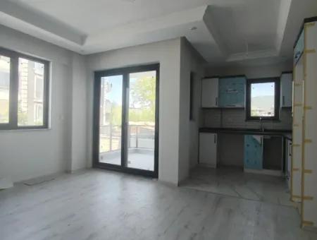 Dalaman Hürriyet Mahallesi’nde Satılık 2+1 Daire