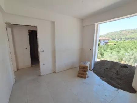 Ortaca Çaylı Sitesinde Havuzlu 2+1 Daire